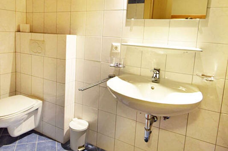 Badezimmer mit WC im Nogglerhof