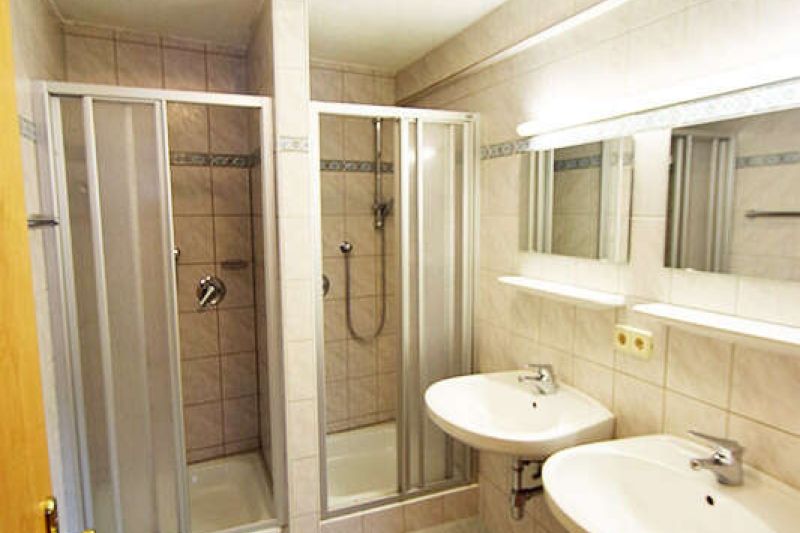 Bathrooms with showers